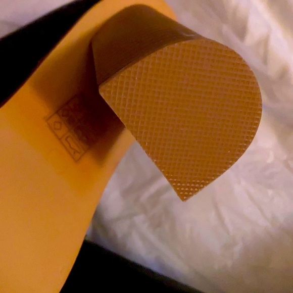 New High Block Heeled Ankle Boots Sz. 6 - Picture 5 of 9